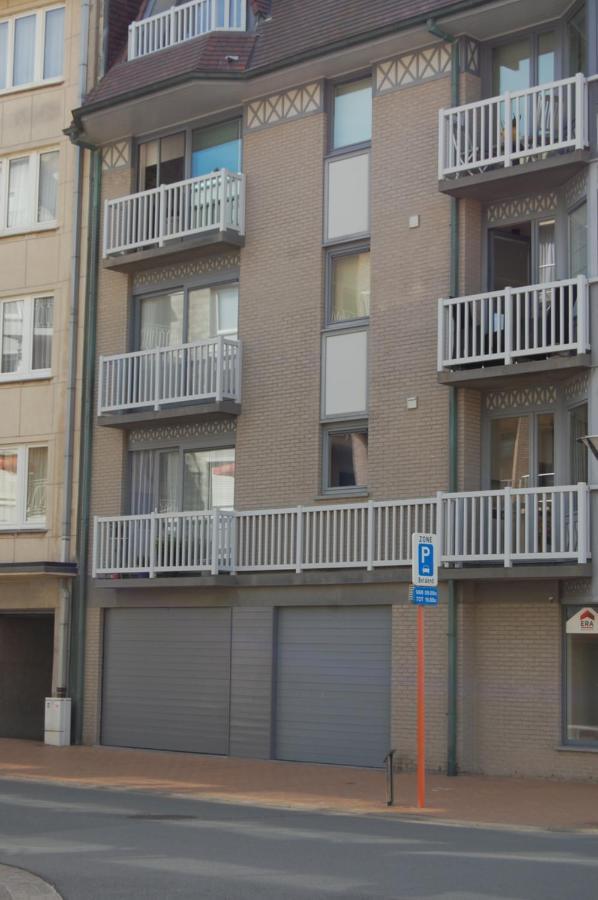 New Line Apartment มิดเดิลแกร์เกอ ภายนอก รูปภาพ